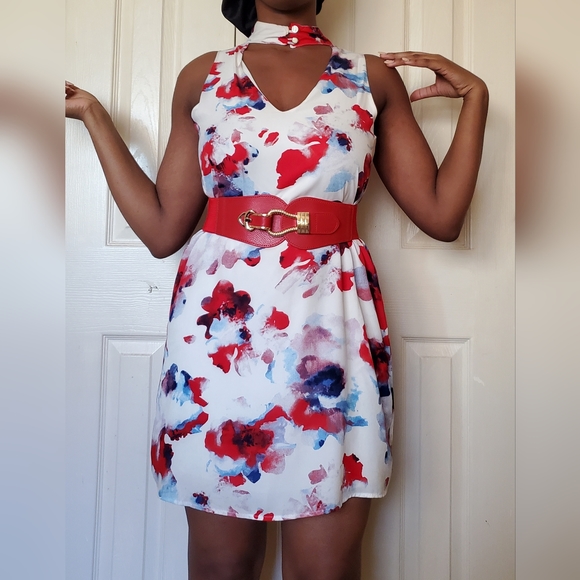 Fashion Nova Floral Pattern Mini Dress with Collar - Picture 2 of 6